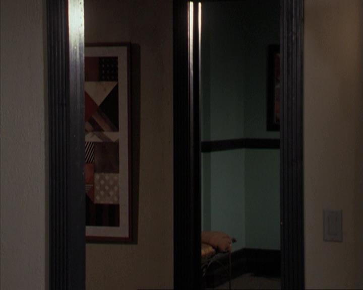 Charmed-Online-dot-net_309SleuthingWithTheEnemy1673.jpg