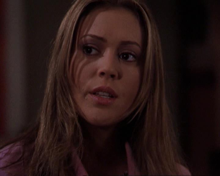 Charmed-Online-dot-net_309SleuthingWithTheEnemy1677.jpg
