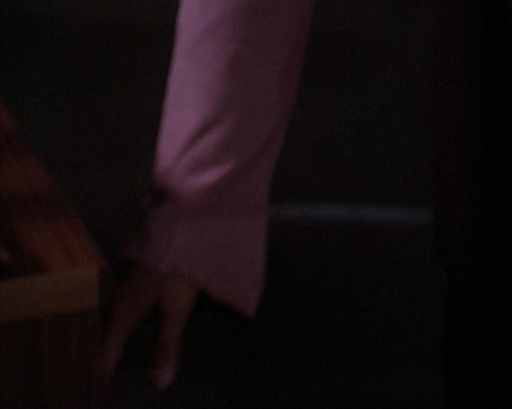 Charmed-Online-dot-net_309SleuthingWithTheEnemy1691.jpg