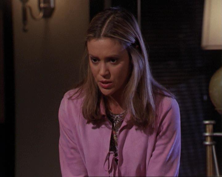 Charmed-Online-dot-net_309SleuthingWithTheEnemy1697.jpg