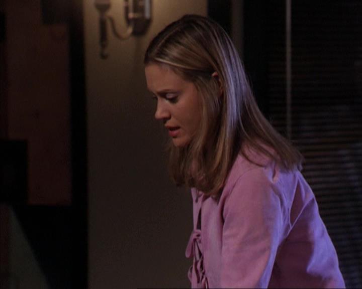 Charmed-Online-dot-net_309SleuthingWithTheEnemy1700.jpg