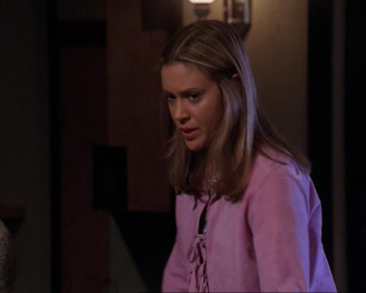 Charmed-Online-dot-net_309SleuthingWithTheEnemy1701.jpg