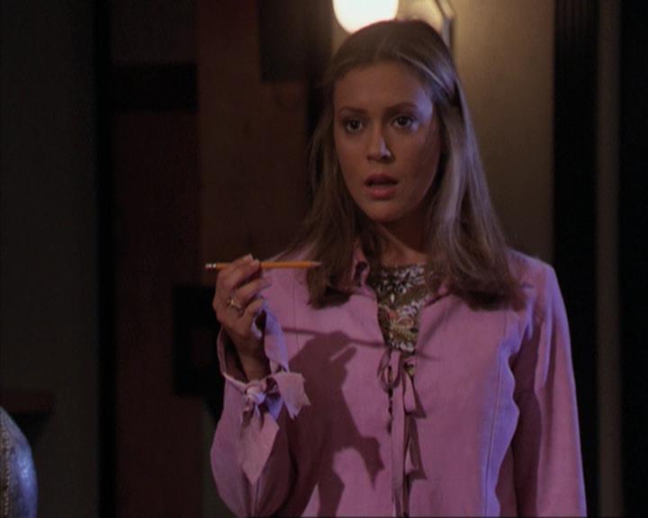 Charmed-Online-dot-net_309SleuthingWithTheEnemy1709.jpg