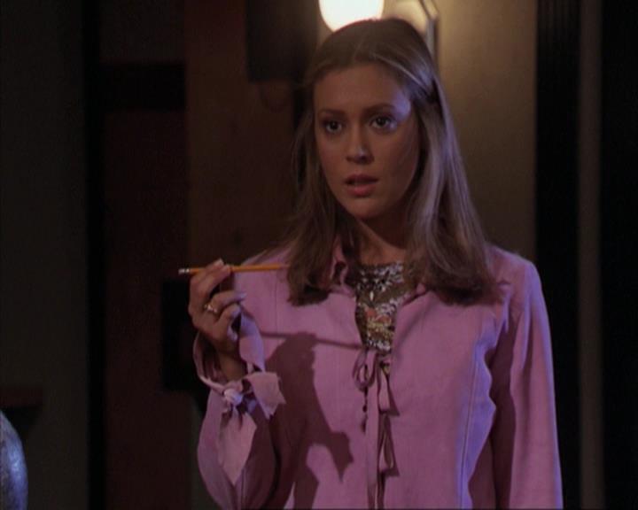 Charmed-Online-dot-net_309SleuthingWithTheEnemy1711.jpg