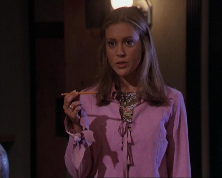 Charmed-Online-dot-net_309SleuthingWithTheEnemy1712.jpg