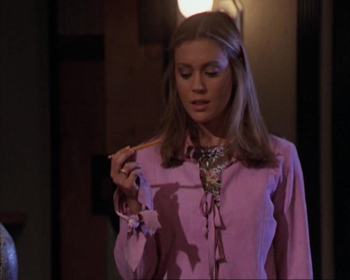 Charmed-Online-dot-net_309SleuthingWithTheEnemy1717.jpg