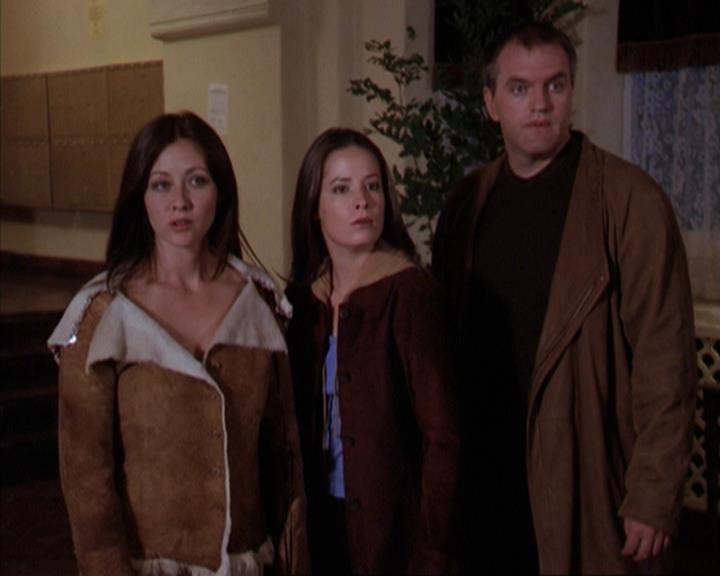 Charmed-Online-dot-net_309SleuthingWithTheEnemy1754.jpg