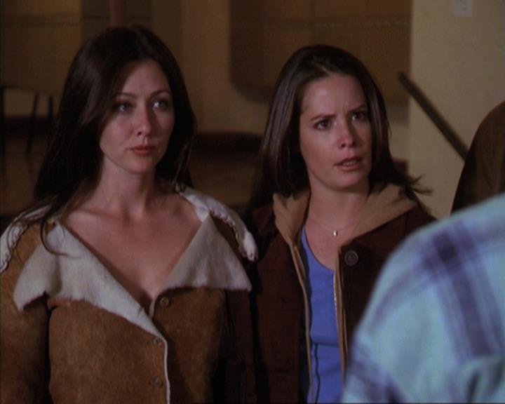 Charmed-Online-dot-net_309SleuthingWithTheEnemy1763.jpg