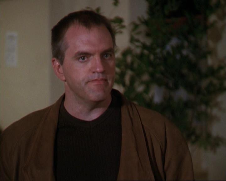 Charmed-Online-dot-net_309SleuthingWithTheEnemy1766.jpg