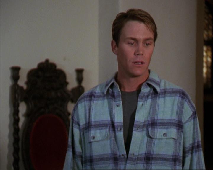 Charmed-Online-dot-net_309SleuthingWithTheEnemy1774.jpg