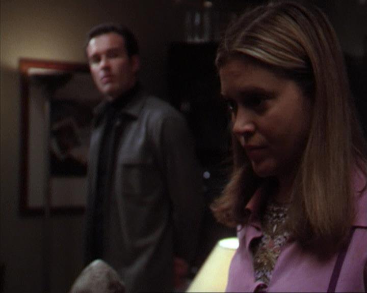 Charmed-Online-dot-net_309SleuthingWithTheEnemy1782.jpg