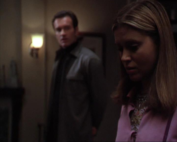 Charmed-Online-dot-net_309SleuthingWithTheEnemy1784.jpg
