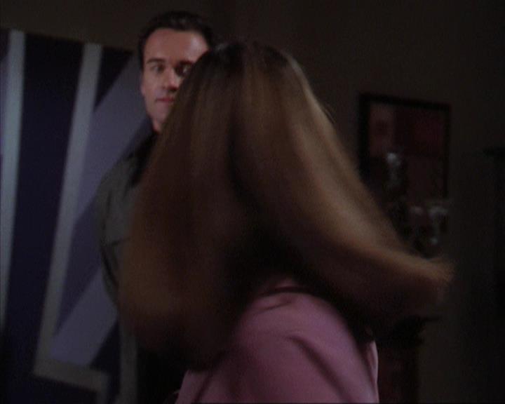 Charmed-Online-dot-net_309SleuthingWithTheEnemy1792.jpg