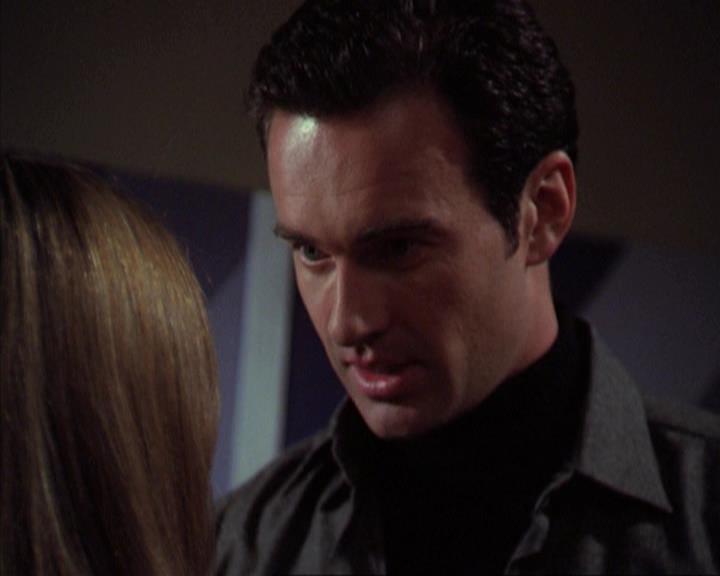 Charmed-Online-dot-net_309SleuthingWithTheEnemy1806.jpg