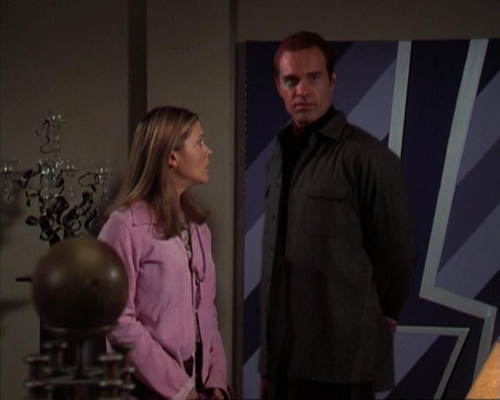 Charmed-Online-dot-net_309SleuthingWithTheEnemy1829.jpg Charmed-Online-dot-net_309SleuthingWithTheEnemy1829.jpg