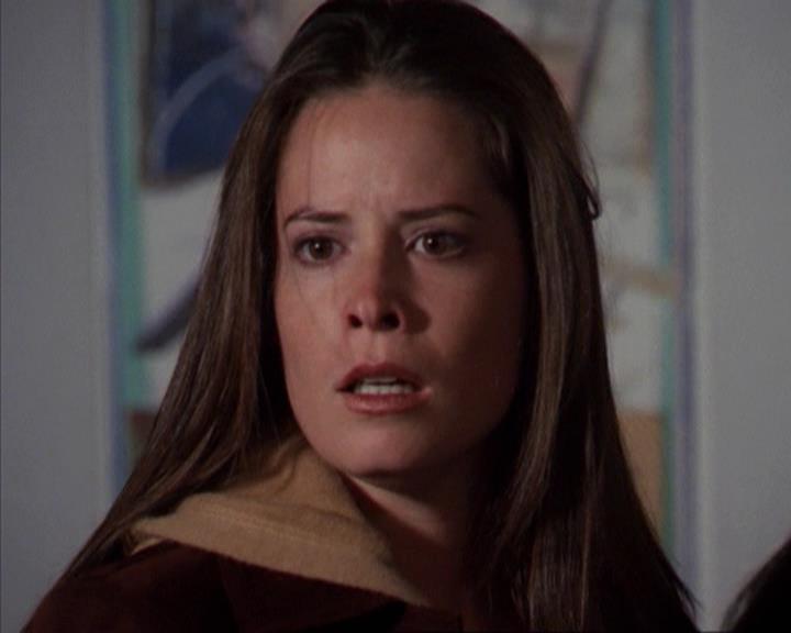 Charmed-Online-dot-net_309SleuthingWithTheEnemy1841.jpg