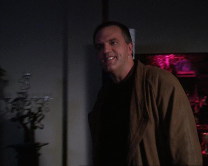 Charmed-Online-dot-net_309SleuthingWithTheEnemy1865.jpg
