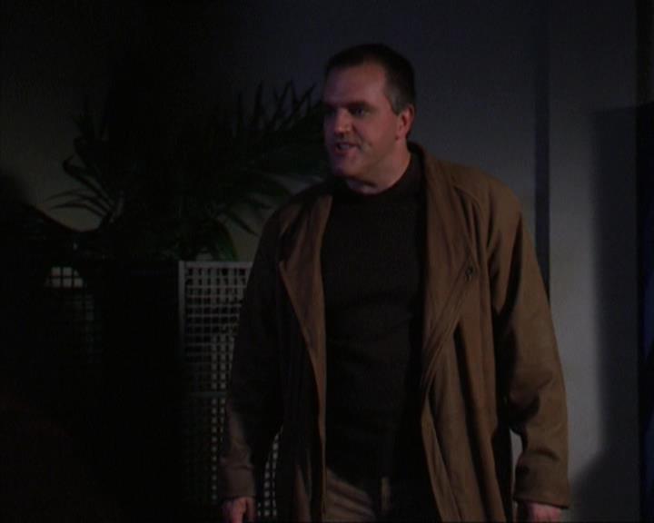 Charmed-Online-dot-net_309SleuthingWithTheEnemy1867.jpg Charmed-Online-dot-net_309SleuthingWithTheEnemy1867.jpg