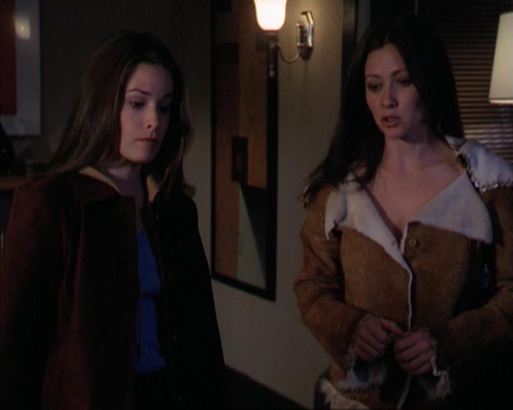 Charmed-Online-dot-net_309SleuthingWithTheEnemy1876.jpg
