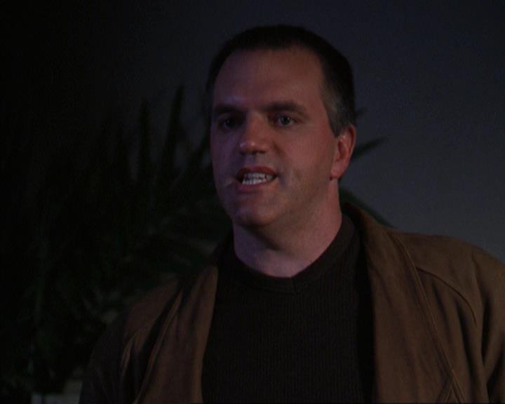 Charmed-Online-dot-net_309SleuthingWithTheEnemy1889.jpg