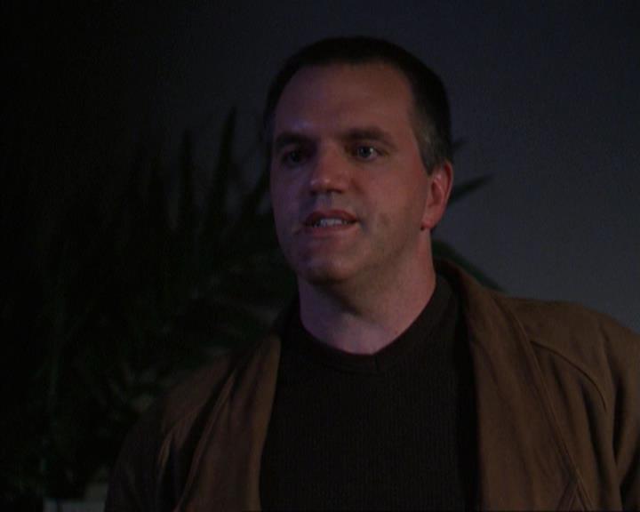 Charmed-Online-dot-net_309SleuthingWithTheEnemy1892.jpg