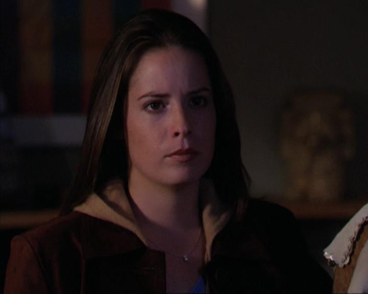 Charmed-Online-dot-net_309SleuthingWithTheEnemy1896.jpg