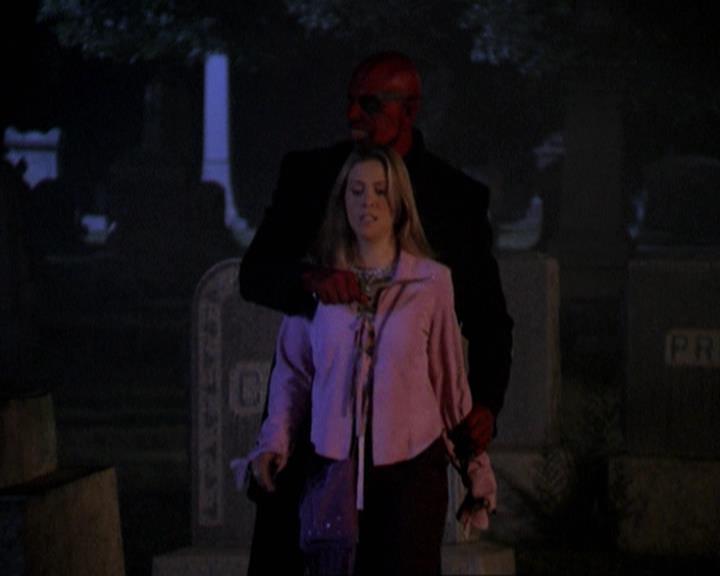 Charmed-Online-dot-net_309SleuthingWithTheEnemy1944.jpg
