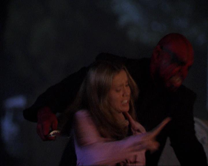 Charmed-Online-dot-net_309SleuthingWithTheEnemy1945.jpg