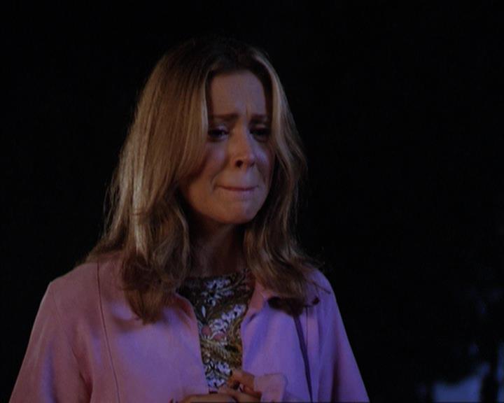 Charmed-Online-dot-net_309SleuthingWithTheEnemy1980.jpg