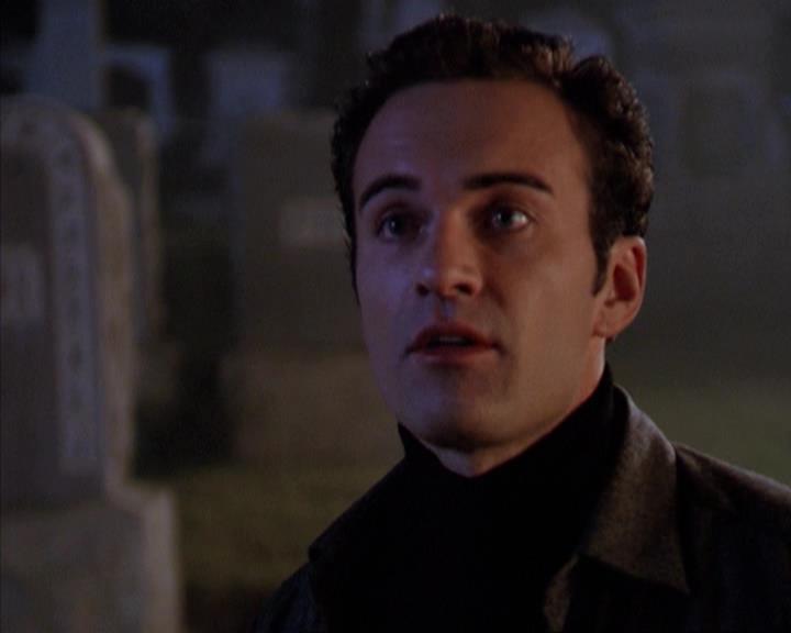 Charmed-Online-dot-net_309SleuthingWithTheEnemy1997.jpg