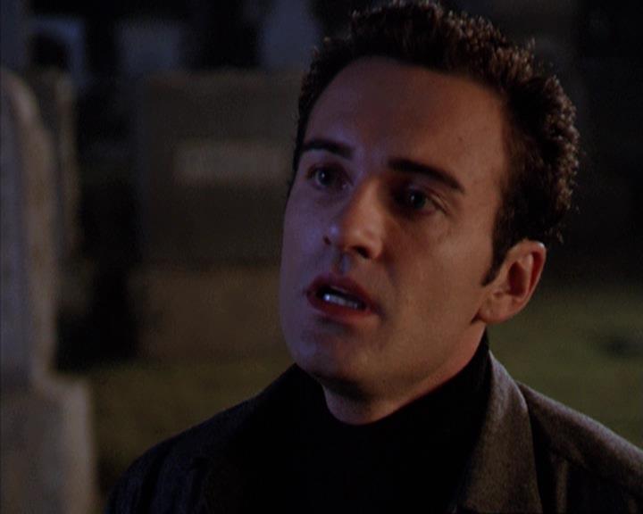 Charmed-Online-dot-net_309SleuthingWithTheEnemy2017.jpg Charmed-Online-dot-net_309SleuthingWithTheEnemy2017.jpg