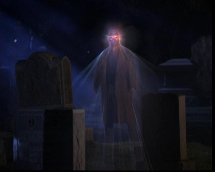 Charmed-Online-dot-net_309SleuthingWithTheEnemy2074.jpg