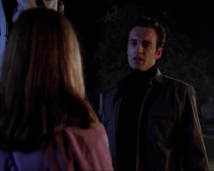 Charmed-Online-dot-net_309SleuthingWithTheEnemy2090.jpg