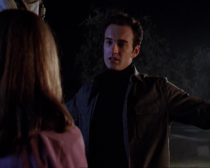 Charmed-Online-dot-net_309SleuthingWithTheEnemy2094.jpg