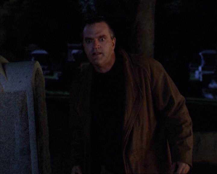 Charmed-Online-dot-net_309SleuthingWithTheEnemy2108.jpg