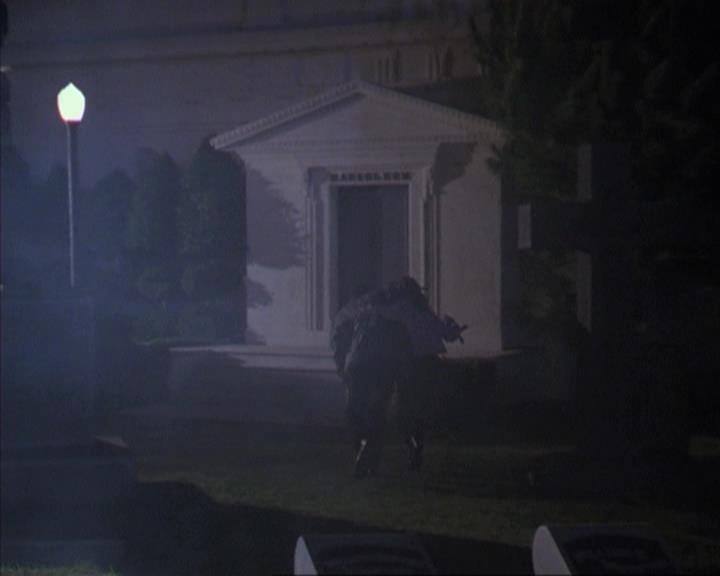 Charmed-Online-dot-net_309SleuthingWithTheEnemy2110.jpg