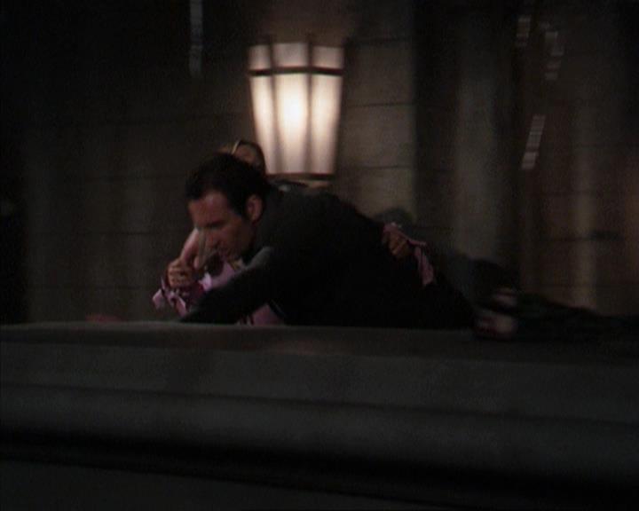 Charmed-Online-dot-net_309SleuthingWithTheEnemy2118.jpg