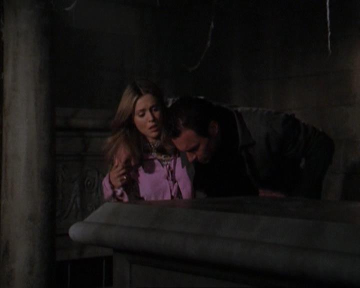 Charmed-Online-dot-net_309SleuthingWithTheEnemy2119.jpg