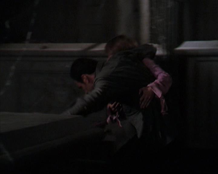 Charmed-Online-dot-net_309SleuthingWithTheEnemy2123.jpg