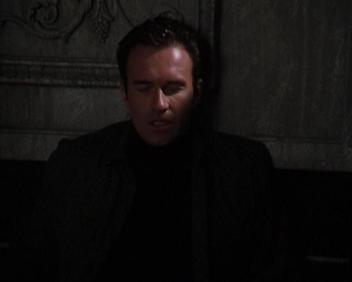 Charmed-Online-dot-net_309SleuthingWithTheEnemy2147.jpg