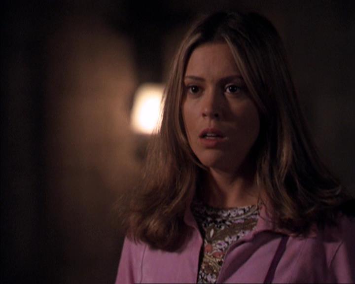 Charmed-Online-dot-net_309SleuthingWithTheEnemy2168.jpg Charmed-Online-dot-net_309SleuthingWithTheEnemy2168.jpg