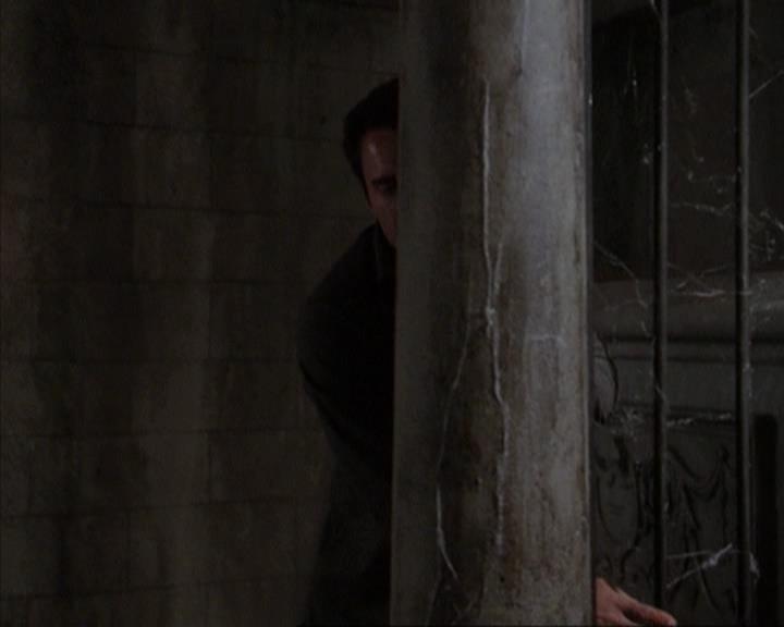 Charmed-Online-dot-net_309SleuthingWithTheEnemy2175.jpg