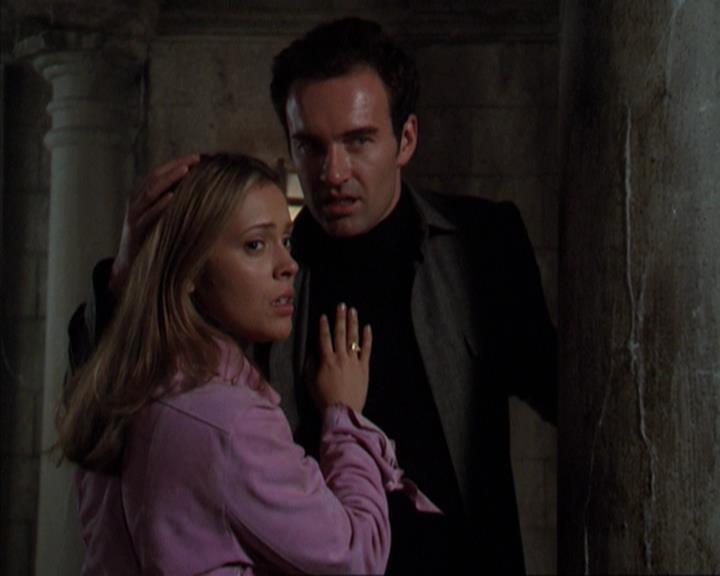 Charmed-Online-dot-net_309SleuthingWithTheEnemy2206.jpg