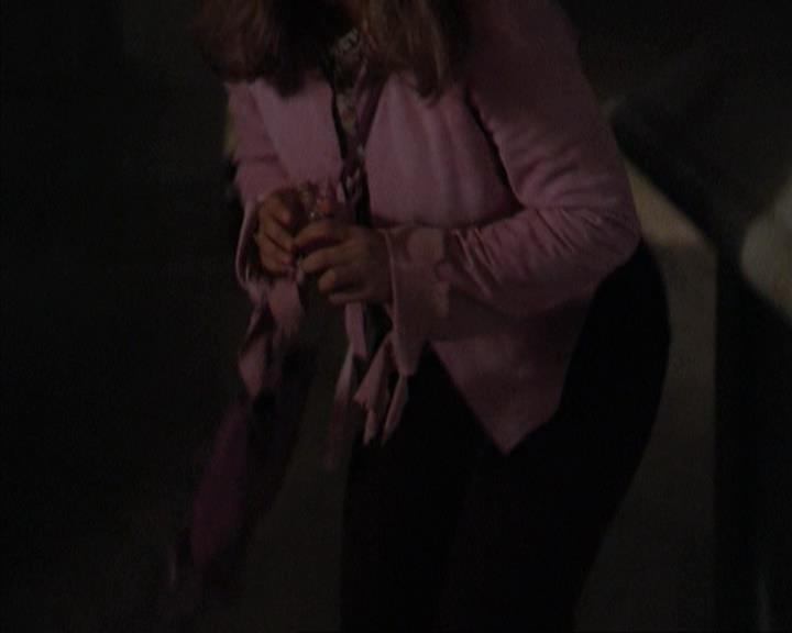 Charmed-Online-dot-net_309SleuthingWithTheEnemy2217.jpg Charmed-Online-dot-net_309SleuthingWithTheEnemy2217.jpg