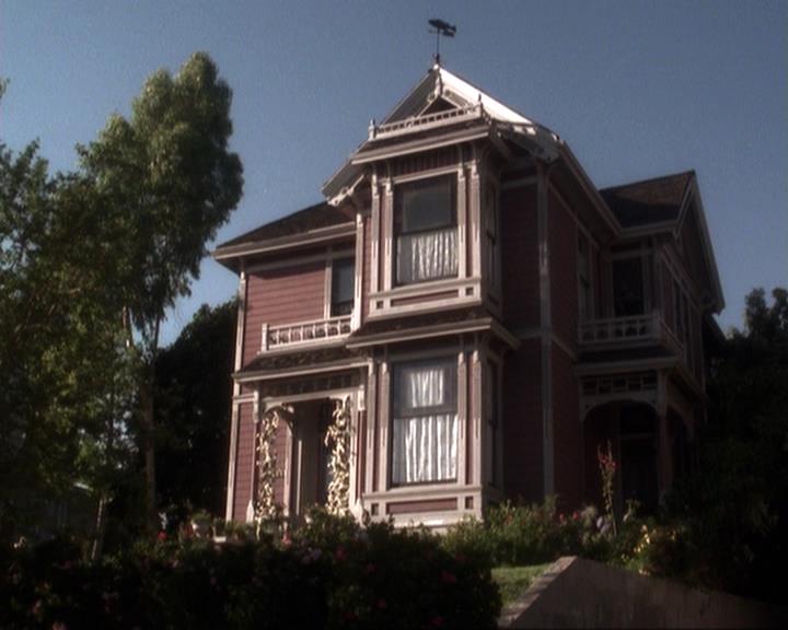 Charmed-Online-dot-net_309SleuthingWithTheEnemy2300.jpg