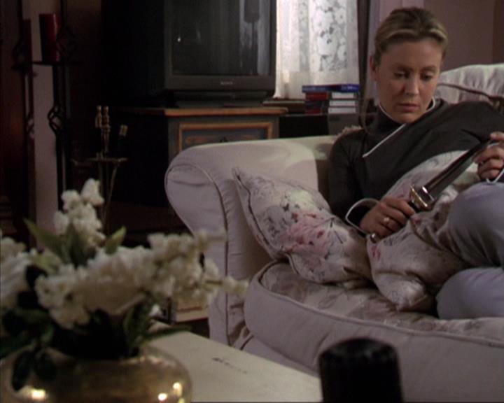 Charmed-Online-dot-net_309SleuthingWithTheEnemy2306.jpg