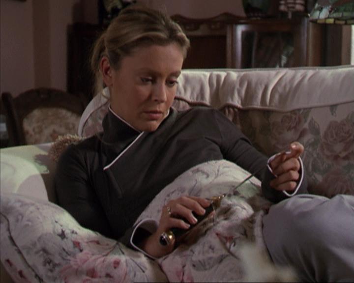 Charmed-Online-dot-net_309SleuthingWithTheEnemy2317.jpg