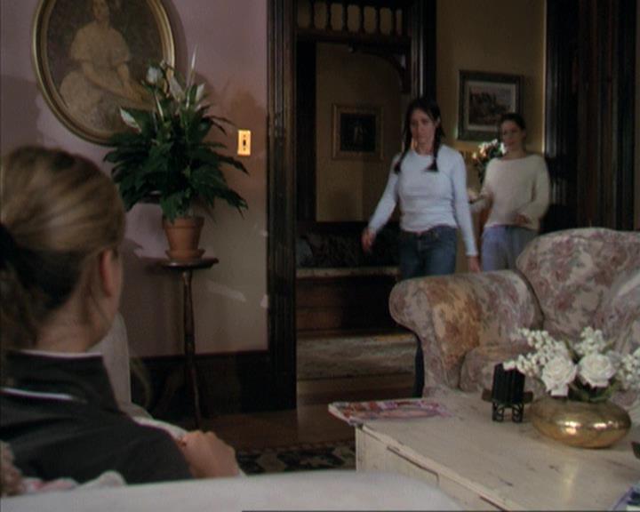 Charmed-Online-dot-net_309SleuthingWithTheEnemy2321.jpg