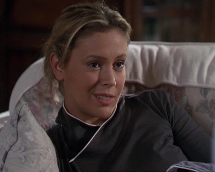 Charmed-Online-dot-net_309SleuthingWithTheEnemy2330.jpg