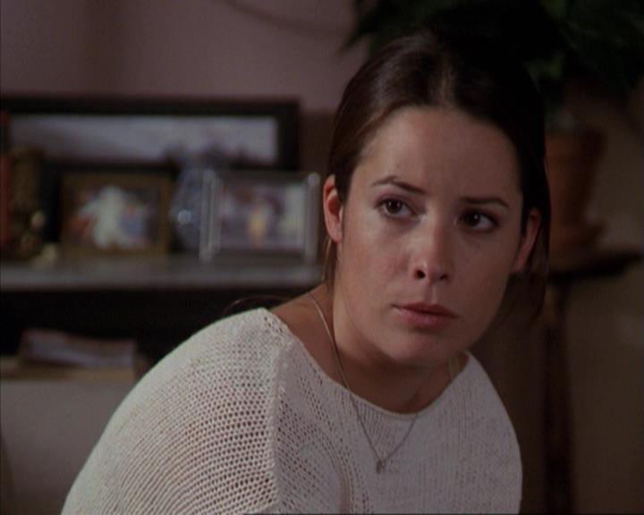 Charmed-Online-dot-net_309SleuthingWithTheEnemy2352.jpg